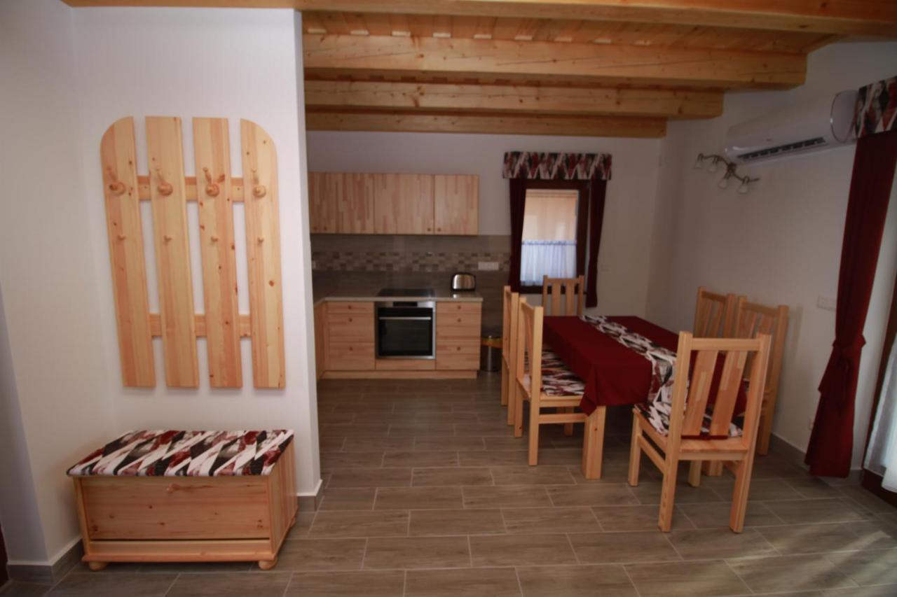 Boni Apartmanok Гедькив Екстер'єр фото